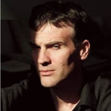 Robert Cantarella - Critique sortie Théâtre