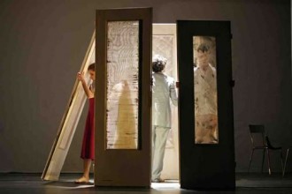 Chansons du deuxième étage - Critique sortie Avignon / 2010