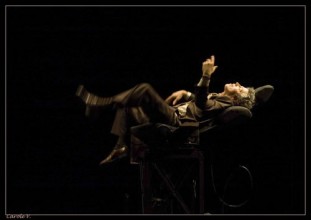 Bureau national des Allogènes - Critique sortie Avignon / 2010