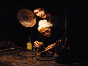 Cinq  petites formes autour de la marionnette - Critique sortie Avignon / 2010