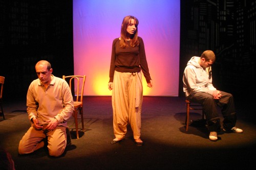 Les Déplacés - Critique sortie Avignon / 2009