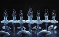 Le <i>Lac des Cygnes</> par le Ballet de l&rsquo;Opéra de Paris - Critique sortie Danse