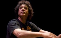ZAKIR HUSSAIN - Critique sortie Jazz / Musiques Paris Théâtre de la Ville