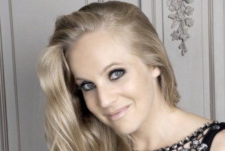 NATHALIE MANFRINO - Critique sortie Classique / Opéra Paris Opéra Comique