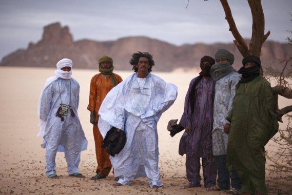 TINARIWEN - Critique sortie Jazz / Musiques Aubergenville. _La Nacelle