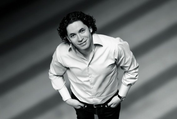 GUSTAVO DUDAMEL - Critique sortie Classique / Opéra Paris Salle Pleyel