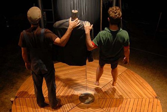 Circ Teatre Modern - Critique sortie Avignon / 2013 Avignon Espace Vincent de Paul