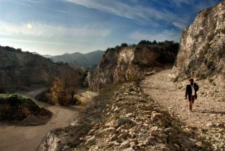 Shéda, une quête d’humanité à partir du chaos - Critique sortie Avignon / 2013 Avignon Carrière de Boulbon