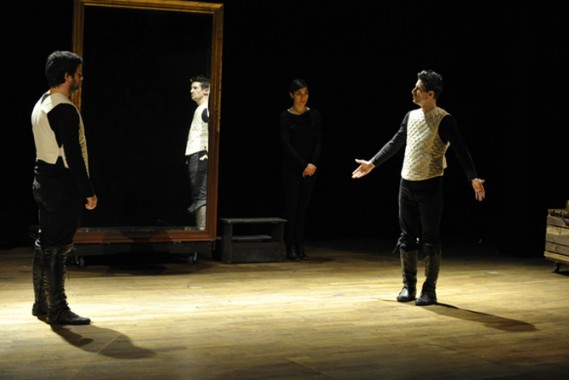 Hamlet 60 - Critique sortie Avignon / 2013 Avignon Le Petit Louvre