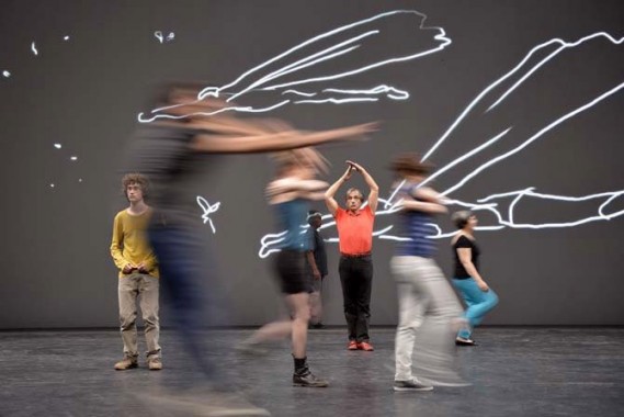 Qu’est-ce qui nous arrive ?!? - Critique sortie Danse Paris Théâtre de la Cité Internationale