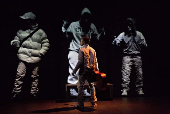 Même les Chevaliers tombent dans l’oubli - Critique sortie Avignon / 2014 Avignon Chapelle des pénitents blancs