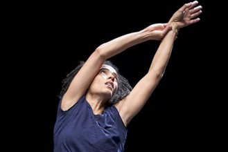 Debout ! - Critique sortie Avignon / 2014 Avignon La Parenthèse