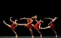 Ballet de l’Opéra de Lyon - Critique sortie Danse Pontoise L'APOSTROPHE - THEATRE DES LOUVRAIS