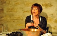 Ecoutez grincer les coquilles de moules - Critique sortie Avignon / 2015 Avignon Théâtre Au bout là-bas