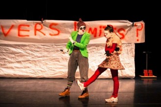 Vous êtes ici - Critique sortie Avignon / 2015 Avignon Présence Pasteur