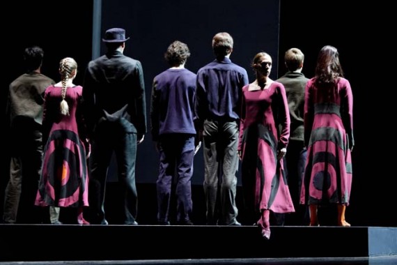 FROM BLACK TO BLUE - Critique sortie Danse Paris Théâtre des Champs-Élysées