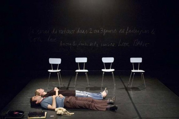 Je me mets au milieu mais laissez-moi dormir - Critique sortie Théâtre Paris Théâtre du Rond-Point