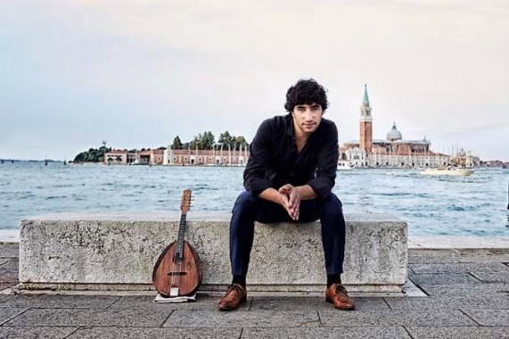 Avi Avital - Critique sortie Classique / Opéra Paris Auditorium du Louvre