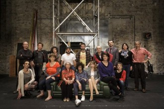 A bien y réfléchir, et puisque vous soulevez la question, il faudra quand même trouver un titre un peu plus percutant - Critique sortie Théâtre Paris Grande Halle de la Villette