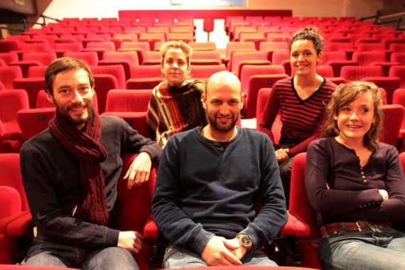 L’Homme aux petites pierres encerclé par les gros canons - Critique sortie Avignon / 2016 Avignon Avignon Off. Théâtre des Carmes-André Benedetto