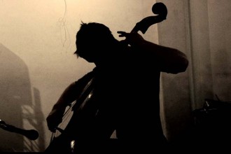 L’Ocelle Mare, Will Guthrie, Gaspar Claus - Critique sortie Jazz / Musiques Paris Le Centquatre