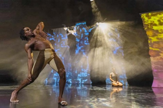 La danse contemporaine à l’épreuve de l’Histoire - Critique sortie Danse