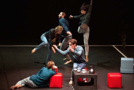 Pièces - Critique sortie Danse Paris Théâtre des Abbesses