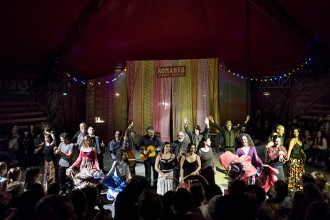 Si tu ne m&rsquo;aimes plus, je me jetterai par la fenêtre de la caravane - Critique sortie Théâtre Paris Square Parodi