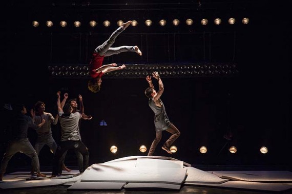 Une cascade de cirque à Alba-la-Romaine - Critique sortie Théâtre Alba-la-Romaine Bourg-Saint Andéol