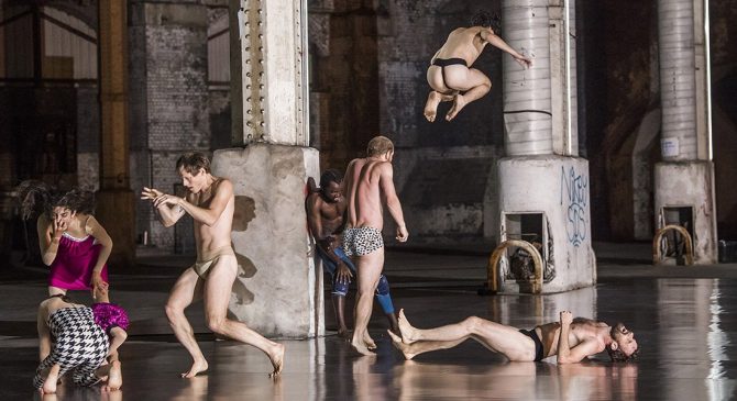 10000 gestes - Critique sortie Danse Paris Chaillot - Théâtre national de la danse