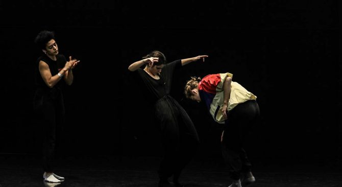 Afastado em et Iskio - Critique sortie Danse La Courneuve Centre Culturel Jean Houdremont