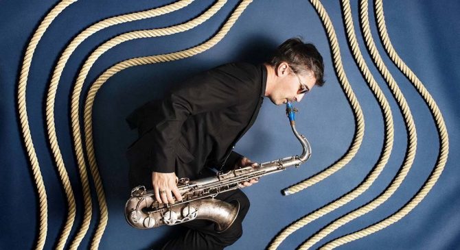 Le saxophoniste qui joue avec les cordes - Critique sortie Jazz / Musiques