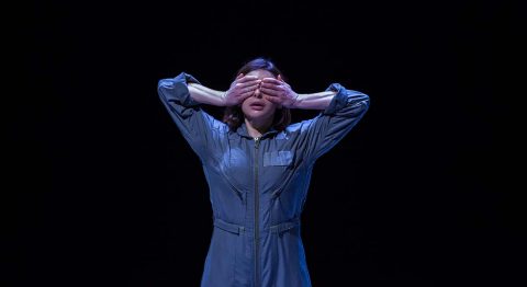 Clouée au sol - Critique sortie Théâtre Paris Les Déchargeurs