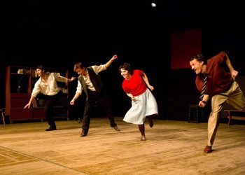 J’abandonne une partie de moi que j’adapte - Critique sortie Théâtre Toulouse Supernova #3. Théâtre Sorano