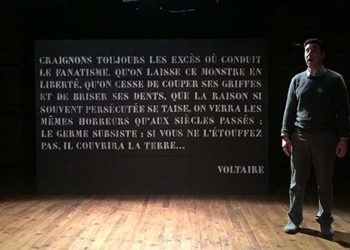 Je suis Voltaire - Critique sortie Théâtre Paris Lavoir Moderne Parisien