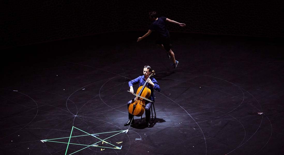 Mitten wir im Leben sind / Bach6Cellosuiten - Critique sortie Danse Paris Philharmonie de Paris