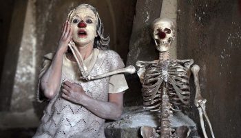 Clownstrum une clownerie post apocalyptique Louis Arene et Lionel Lingelser - Critique sortie Théâtre