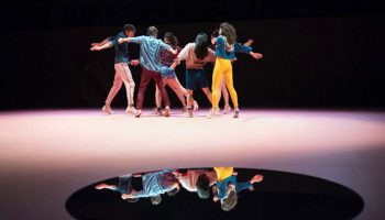 Songlines de Joanne Leighton - Critique sortie Danse Paris Le Carreau du Temple