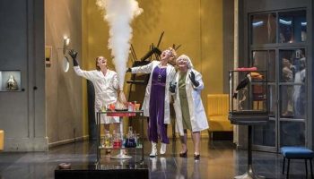 Trissotin ou les Femmes savantes mes Macha Makeïeff - Critique sortie Théâtre Marseille La Criée - Théâtre National de Marseille