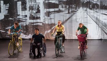 Les Petites Reines de Clémentine Beauvais par Justine Heynemann - Critique sortie Théâtre Cergy Théâtre des Arts - Nouvelle scène nationle Cergy-Pontoise/Val d'Oise