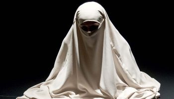 Manta de Héla Fattoumi et Eric Lamoureux - Critique sortie Danse Vitry-sur-Seine Théâtre Jean Vilar