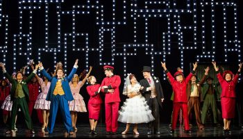 Guys and Dolls, mise en scène et chorégraphie de Stephen Mear - Critique sortie Théâtre Paris Théâtre Marigny