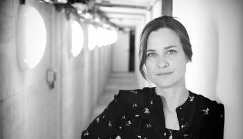 Des cadavres qui respirent de Laura Wade, mis en scène par Chloé Dabert - Critique sortie Théâtre Toulouse Théâtre de la Cité - CDN Toulouse Occitanie