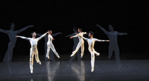 Dance de Lucinda Childs avec le Ballet de l&rsquo;Opéra de Lyon - Critique sortie Danse Sceaux Les Gémeaux - Scène Nationale
