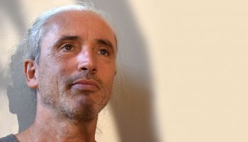 Fabrice Guillot présente le déroulement et les enjeux de l’événement international La Danse Verticale en Kit - Critique sortie Danse Charenton-le-Pont