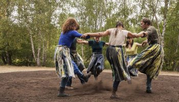 Joanne Leighton, parcours festif - Critique sortie Danse Paris Palais de la Porte Dorée