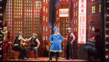 Pierre-André Weitz et Christophe Grapperon dans « Mam’zelle Nitouche » de Hervé - Critique sortie Classique / Opéra Paris Théâtre Marigny