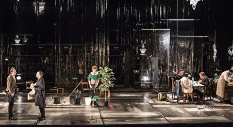 Un ennemi du peuple d’Henrik Ibsen, mis en scène par Jean-François Sivadier - Critique sortie Théâtre Paris Odéon-Théâtre de l’Europe