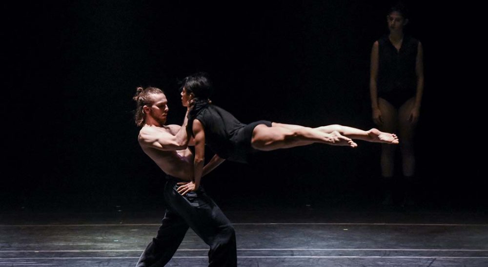 Asylum de Rami Be’er et la Kibbutz Dance Company - Critique sortie Danse Paris Théâtre de Paris