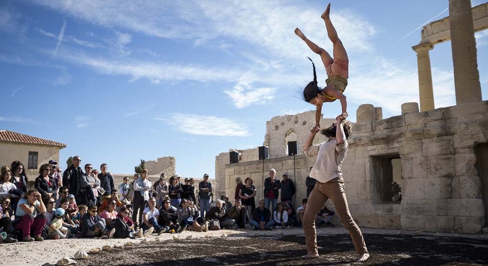 Festival Cratère Surfaces, Alès International outdoor festival - Critique sortie Théâtre Alès Le Cratère